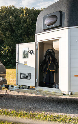 Detailaufnahme Fenster beim Pferdeanhänger Humbaur Equitos Alu | © Humbaur GmbH