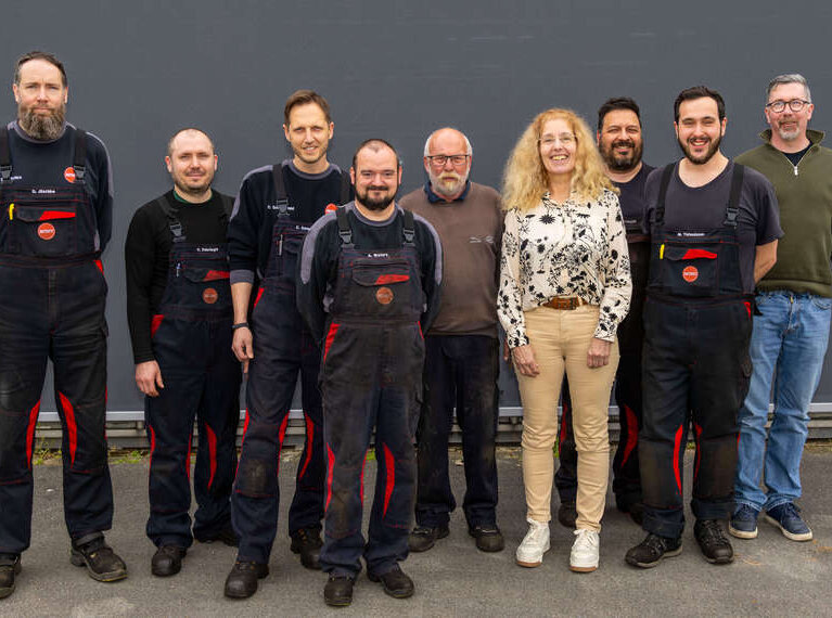 Das freundliche Team vom Autohaus Jäschke mit 9 Personen.