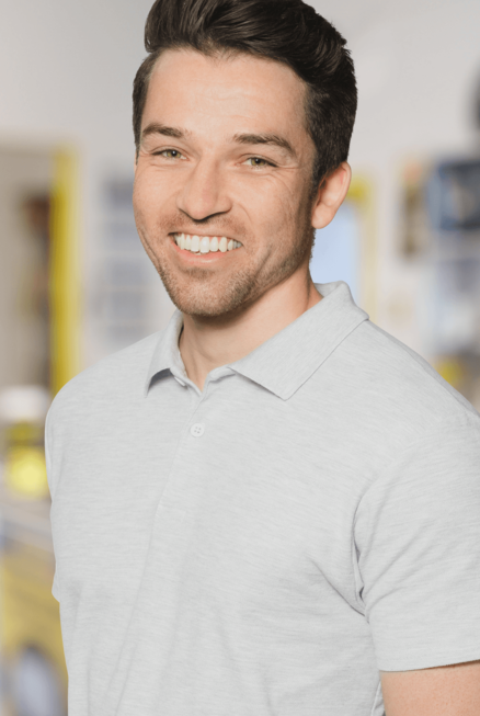 Niklas Schnitzler, verantwortlich für Ersatzteile und eCommerce bei Schnitzler Fahrzeugbau.
